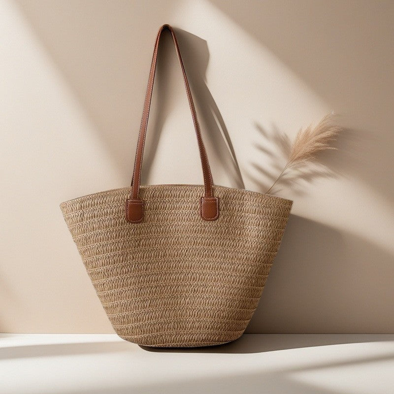 Customized Fashionable Hand-Woven Bags, Straw Bags, Beach Vacation Bags, Shoulder Bags, Tote Bags, Wide Braided Bags, Cross-Body Bags